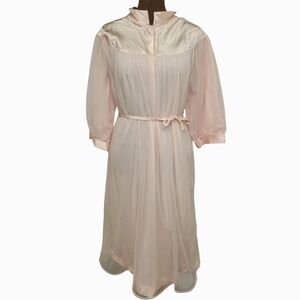 1960s Vintage MARY BARRON Peignoir Nylon Size M Nightgown Pale Pink Belted